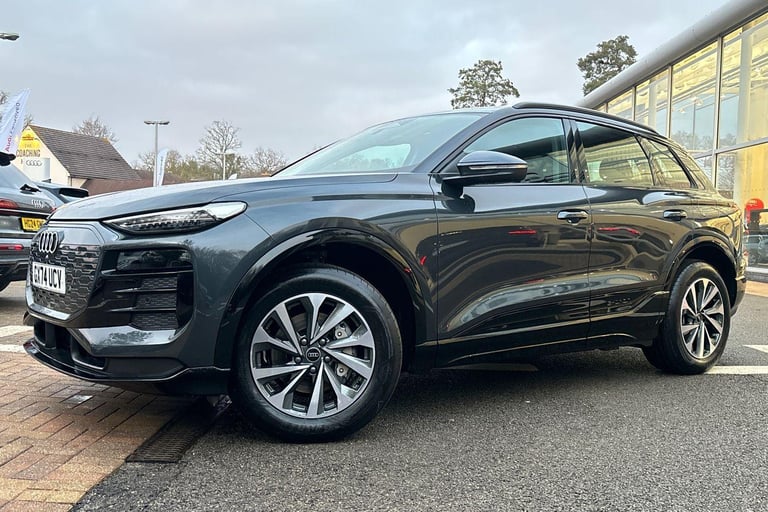 2024 Audi Q6 e-tron 100kWh Sport SUV 5dr Electric Auto quattro (388 ps) ESTATE Electric Automatic