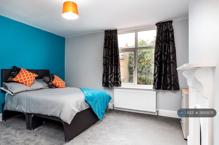 5 bedroom house in Birchfield Road, Redditch, B97 (5 bed) (#2650071)