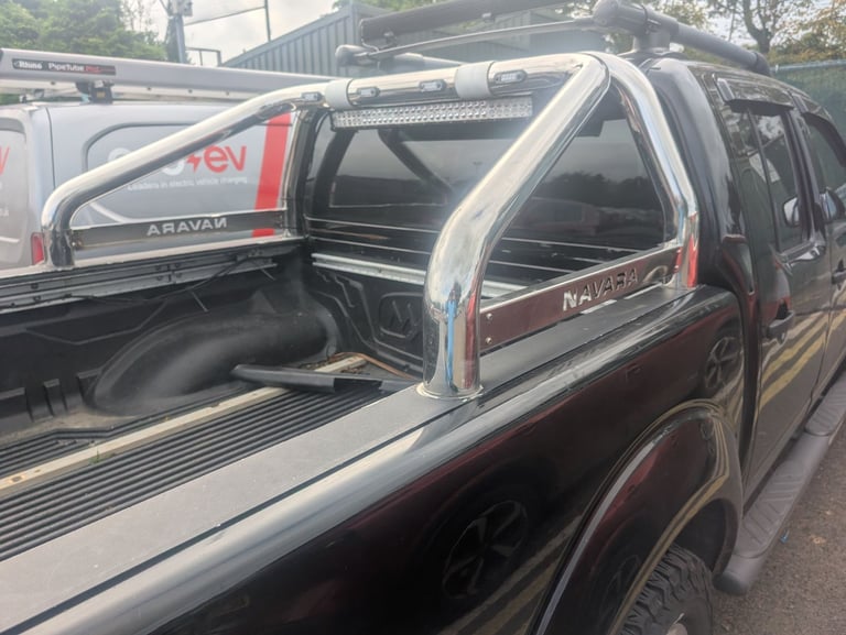 image for Navara d40 Roll Bar