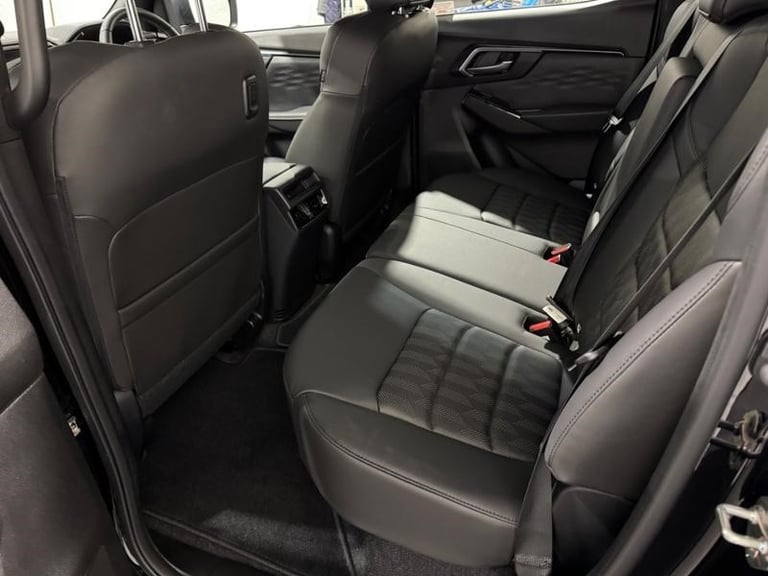 2025 Isuzu D-Max 1.9 V-Cross Double Cab 4x4 Auto Automatic Pick Up Diesel Automatic