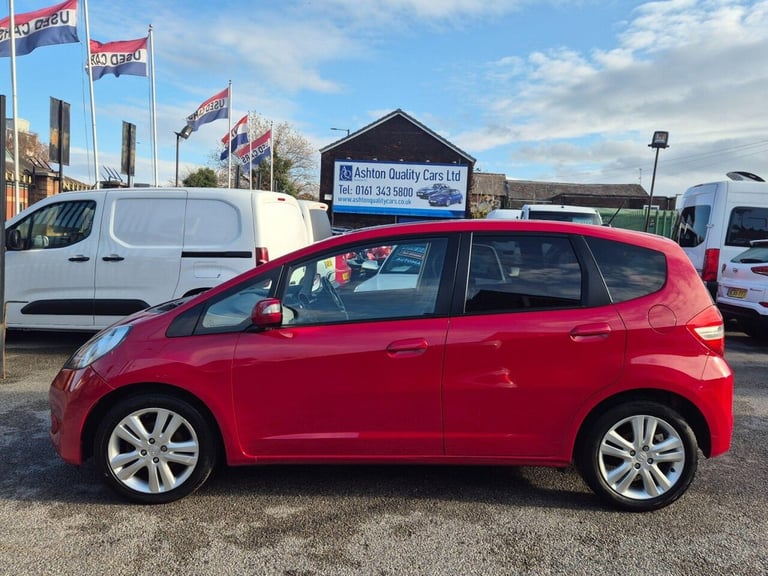 image for 2013 Honda Jazz 1.4 i-VTEC EX Euro 5 5dr Hatchback Petrol Manual