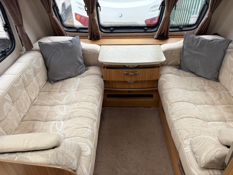 LUNAR CLUBMAN SB- FIXED SINGLE BEDS + END WASHROOM + MOTORMOVER