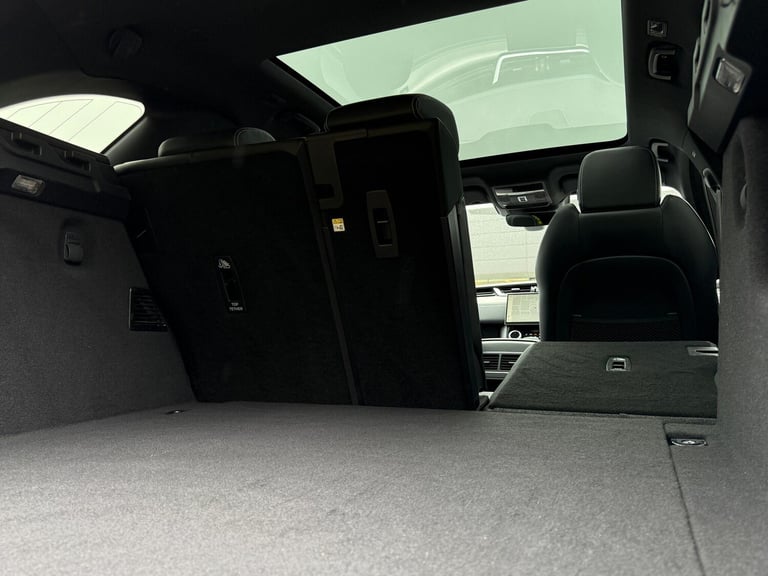 2024 Jaguar F-Pace 2.0 D200 MHEV R-Dynamic SE Black SUV 5dr Diesel Auto AWD Euro 6 (s/s) (204  ES...