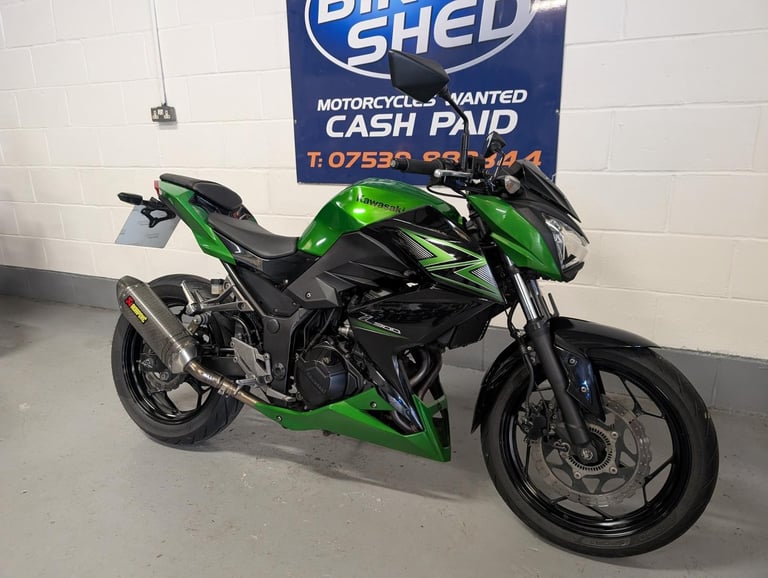 Kawasaki ER Z300 abs 2015 A2 license friendly bike. Mot October 2026  FSH 