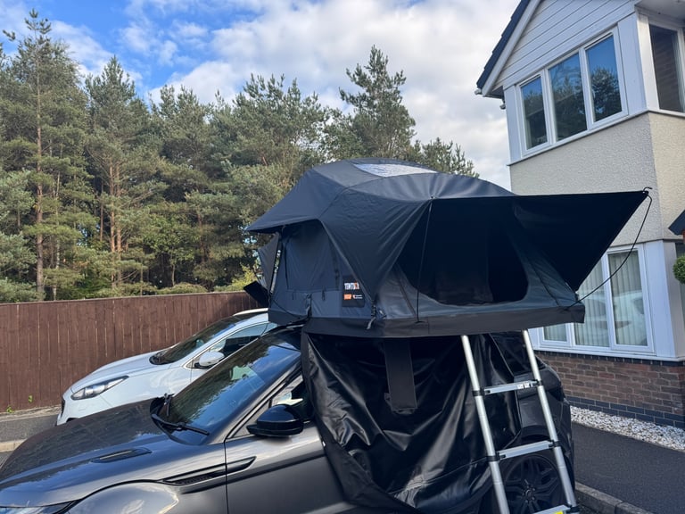 Tentbox Lite 2.0 With Living Pod Excellent Condition 