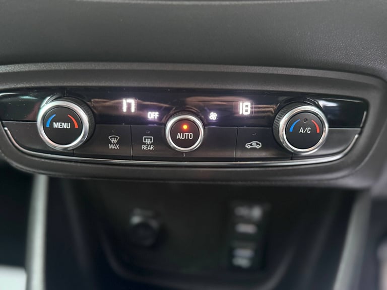 2021 Vauxhall Crossland X SRI NAV 1.2 litre 5dr Hatchback PETROL Manual