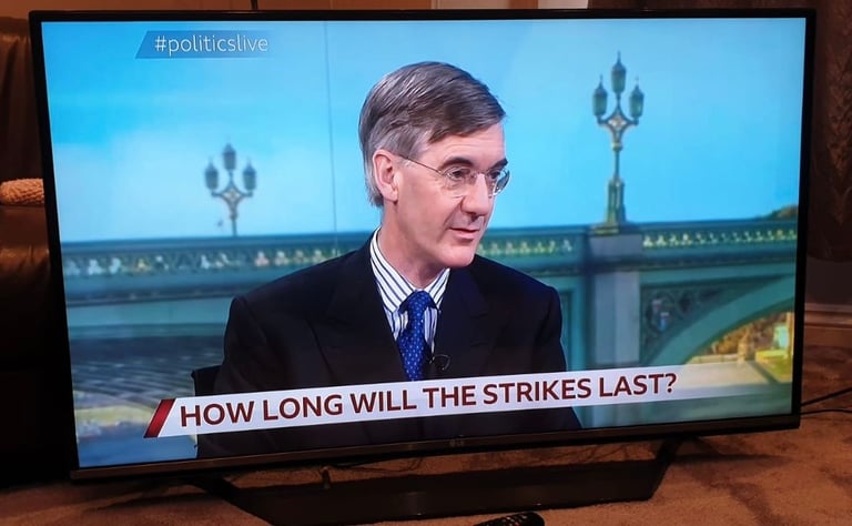 LG 4K UHD 55inch Smart tv with Smart Voice Control Remote 