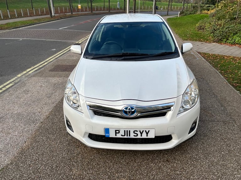 image for 2011 Toyota, AURIS 1.8 hybrid, drives perfect, excellent condition,long mot 