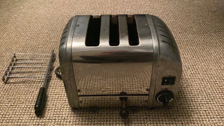 image for Dualit 3 slice toaster with sandwich holder.