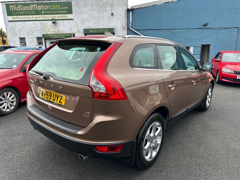 2009 Volvo XC60 2.4 D5 SE Lux SUV 5dr Diesel Geartronic AWD Euro 4 (205 ps) ESTATE Diesel Automatic