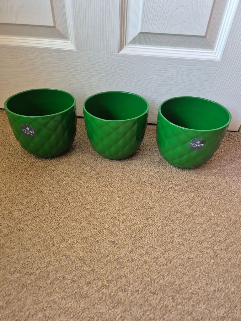 image for 3 x Ivyline Green Geometric Indoor Pot - as new - D14cm x W14cm x H12cm £5 each or all 3 £10
