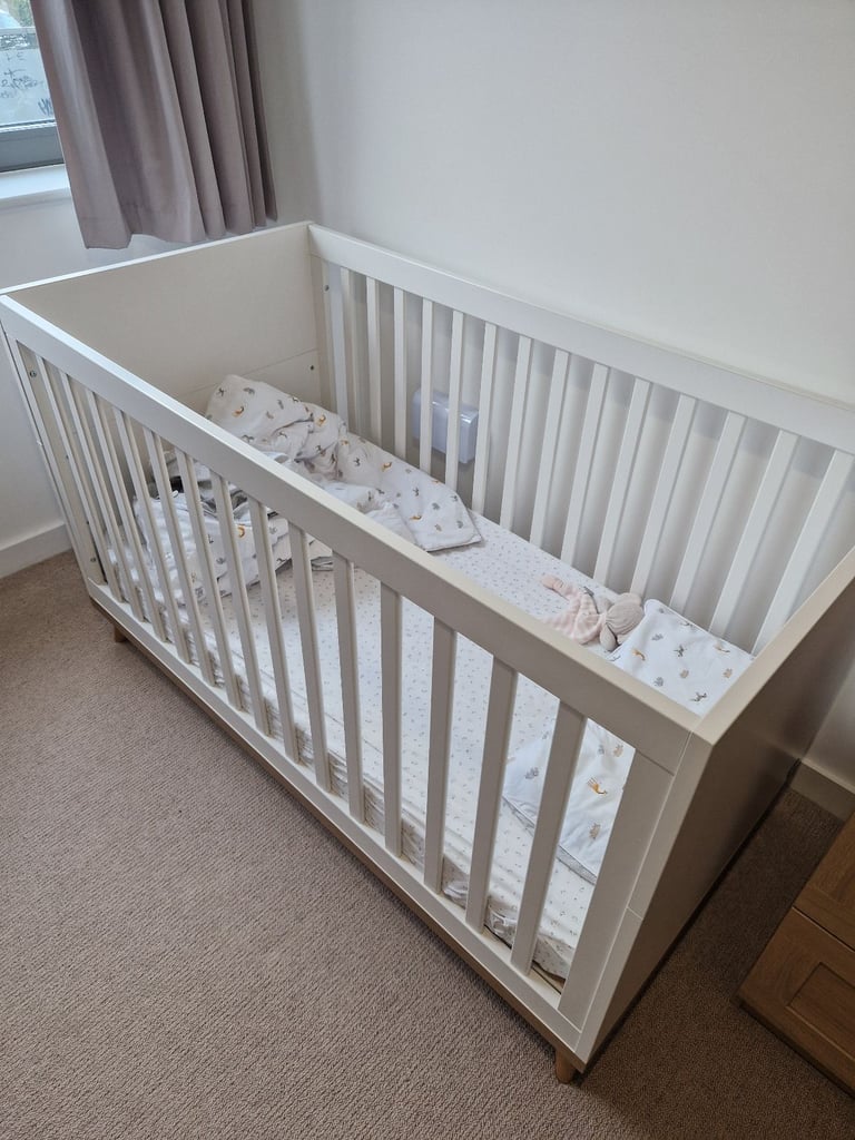 image for Cot bed mamas & papas