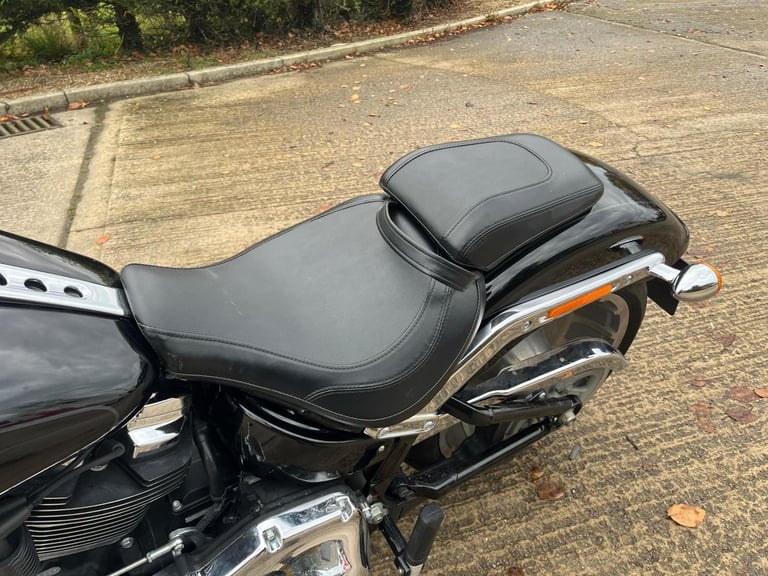 2021 21 HARLEY DAVIDSON FLFBS FATBOY [Phone number removed]BLACK11k MILESCUSTOM CRUISER