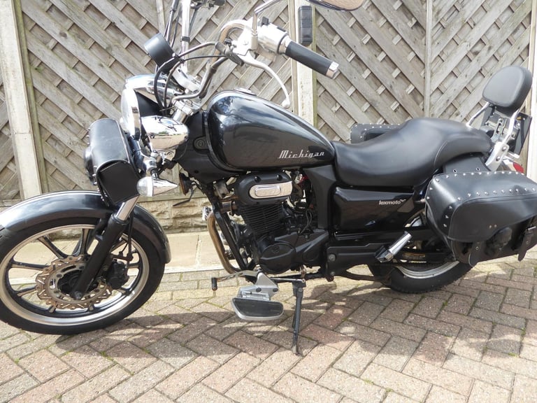 LEXMOTO MICHIGAN 125 CRUISER 16 REG VERY LOW MILES STAINLESS EXHUAST LONG MOT