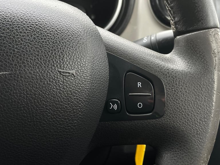 2015 Renault Trafic 1.6 dCi 29 Sport Crew Van LWB Euro 5 5dr WINDOW VAN Diesel Manual