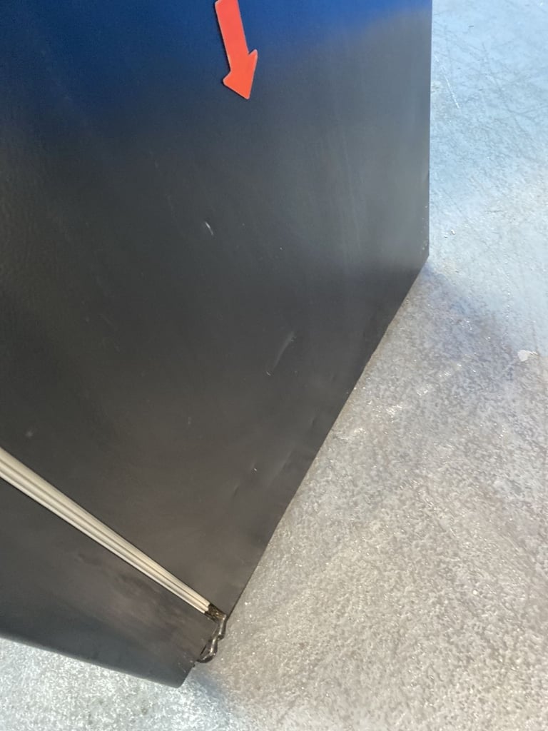 Hisense PureFlat RS694N4TFF American Fridge Freezer