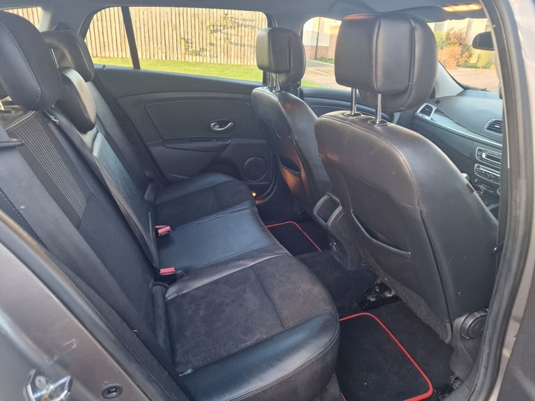 Renault, MEGANE, Estate, 2010, Manual, 1870 (cc), 5 doors