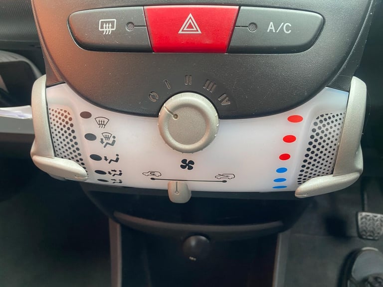 2014 Toyota AYGO 1.0 VVT-i Move MultiMode Euro 5 5dr HATCHBACK Petrol Automatic