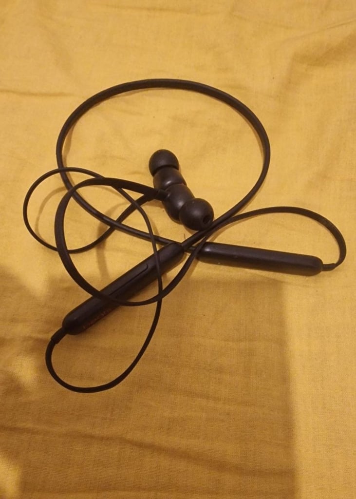image for Wireless Beats in ear sports head phone