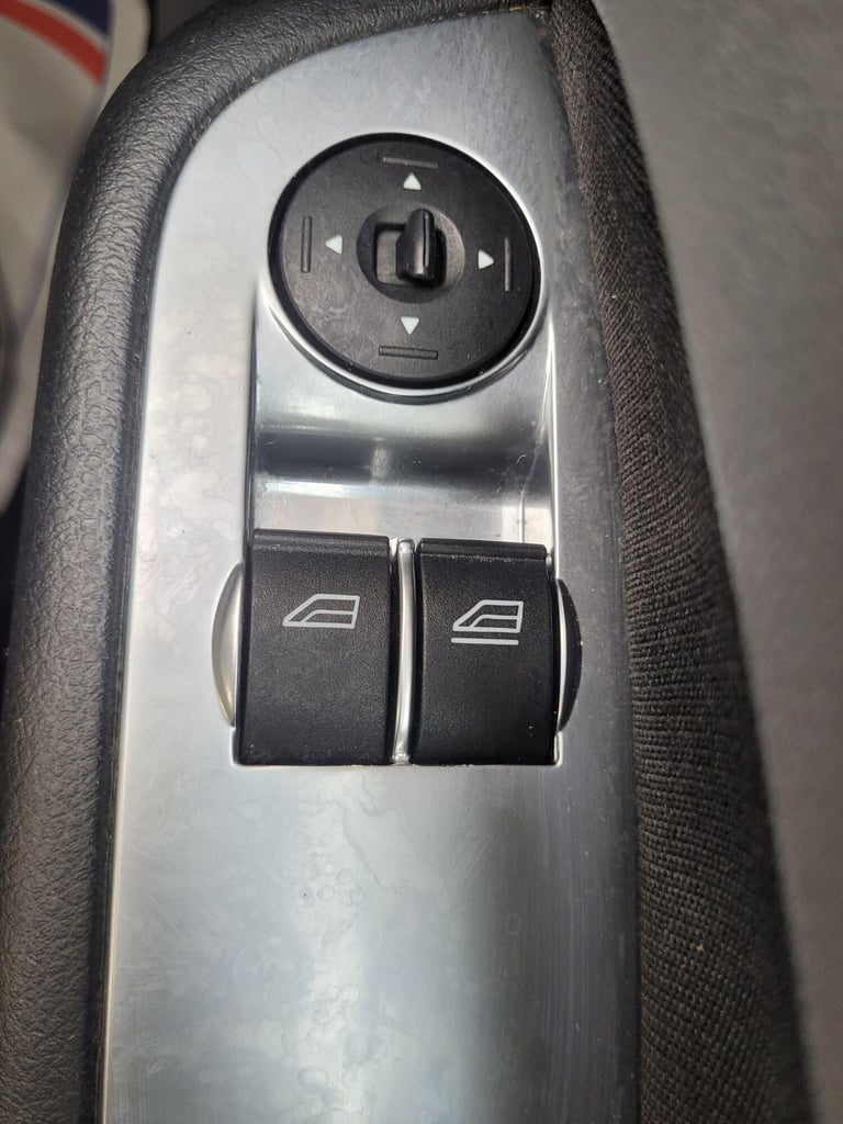  Ford Focus 1.6 Zetec S 3dr Petrol Manual