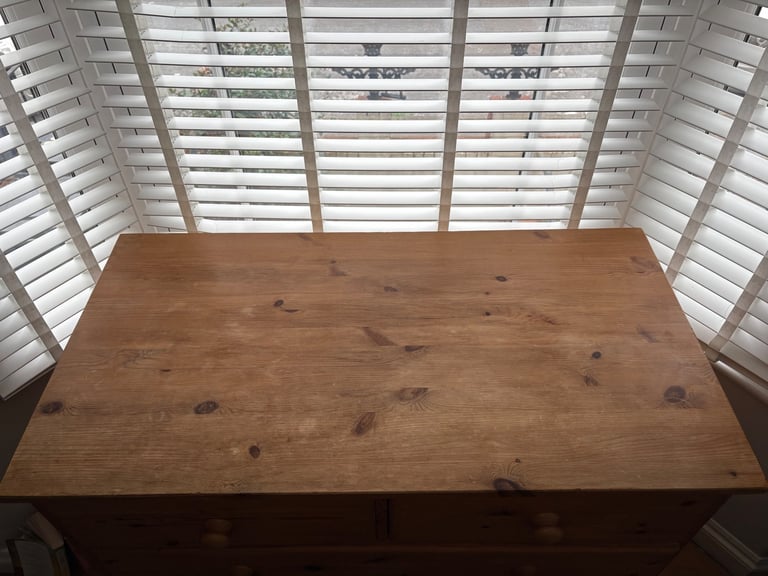 Pine Chest of Drawers