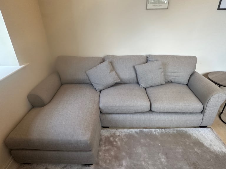 Light Grey Right Corner Sofa – Excellent Condition