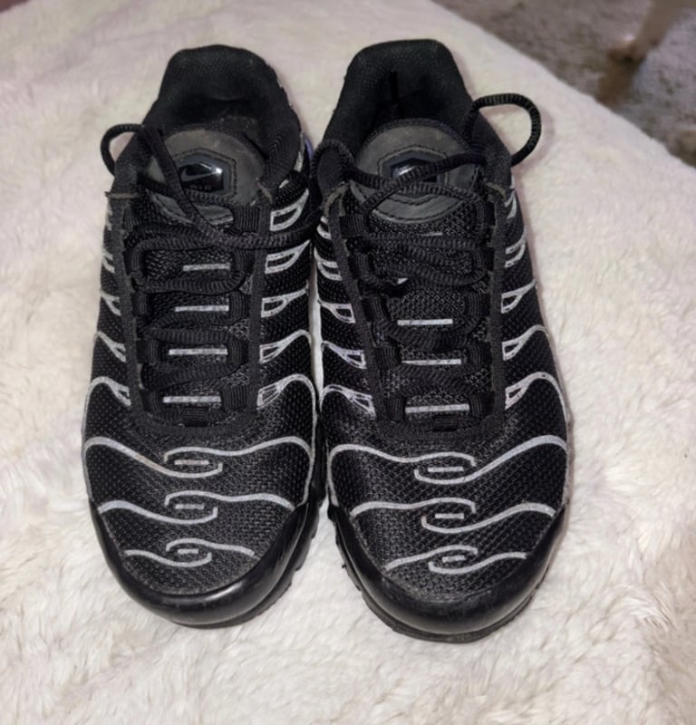 Black tns 