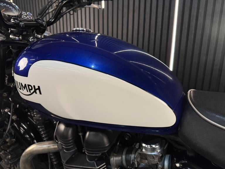 2015 Triumph Bonneville Newchurch 865