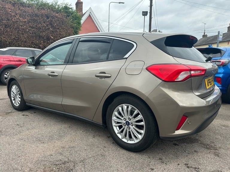 2019 Ford Focus 1.0T ECOBOOST TITANIUM 5dr EURO 6 (s/s) (125 ps) WITH SERVICE HISTORY  Hatchback ...