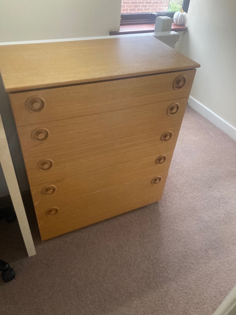 image for Chest of drawers