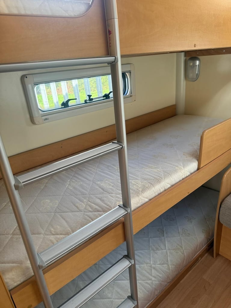 2011 Bailey Pegasus 646 quard motor mover