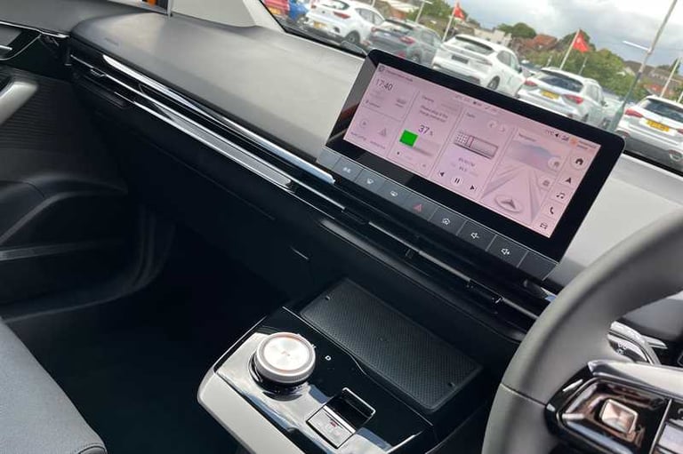 2025 MG MG4 64kWh Trophy Long Range Hatchback 5dr Electric Auto (203 ps) Hatchback Electric Autom...