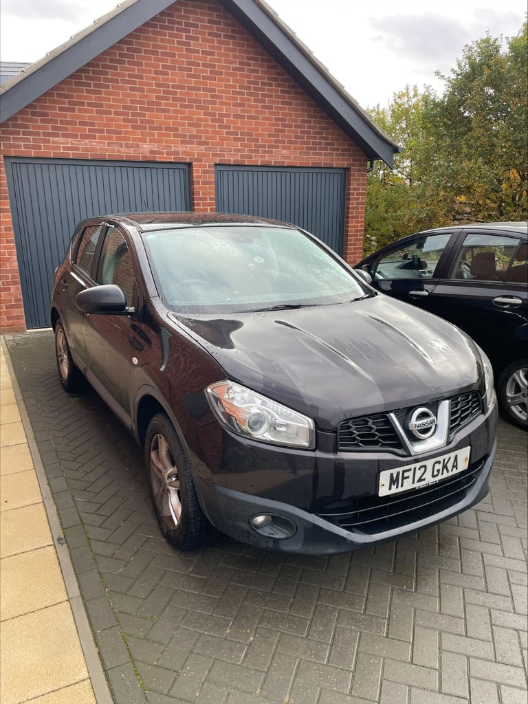 Nissan Quashqai 2012, Manual, Petrol, 5 doors, Excellent Condition with Long MOT
