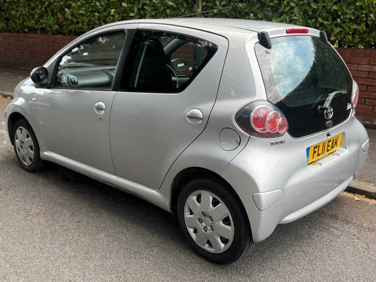2011 Toyota AYGO 1.0 VVT-i Ice 5dr HATCHBACK Petrol Manual