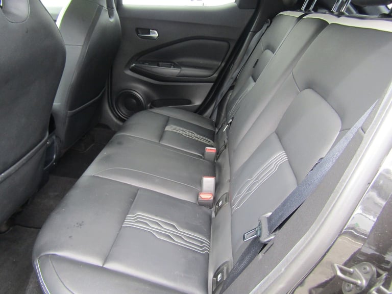 2022 Nissan Juke 1.6 Hybrid Premiere Edition 5dr Auto - 1 Owner / Sat Nav Hatchback Hybrid Automatic