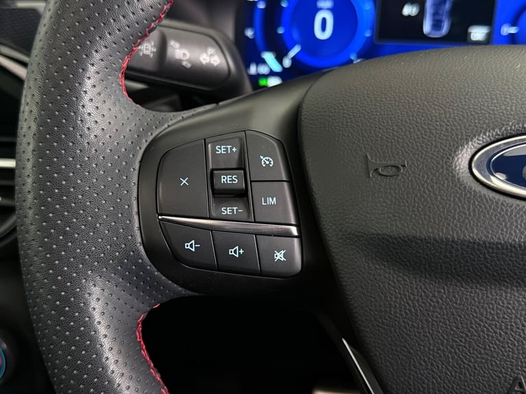 2022 Ford Kuga 2.5 EcoBoost Duratec 14.4kWh ST-Line X CVT Euro 6 (s/s) 5dr HATCHBACK Petrol/Elect...