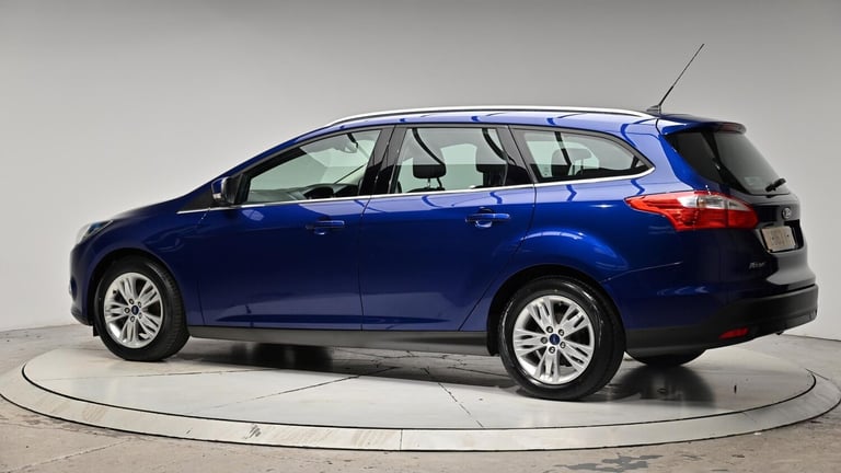 2013 Ford Focus 1.6 Titanium Navigator Powershift Euro 5 5dr ESTATE Petrol Automatic