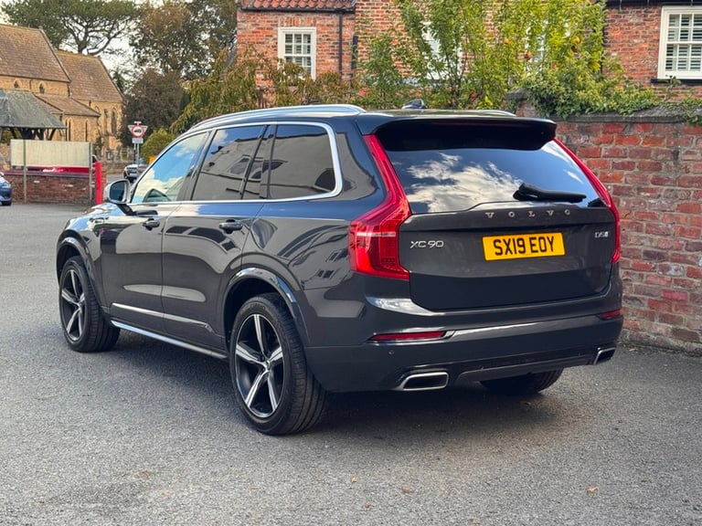 Volvo XC90 D5 POWERPULSE R-DESIGN AWD++GREAT SPEC++