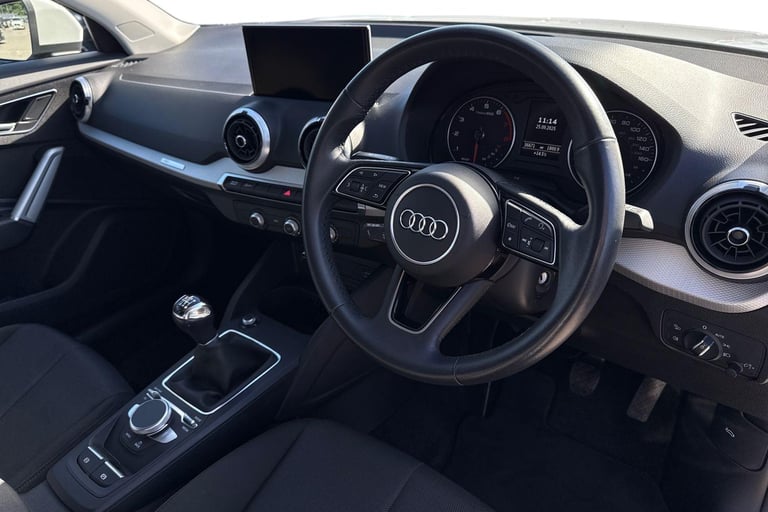2021 Audi Q2 Technik 30 TFSI  110 PS 6-speed SUV PETROL Manual