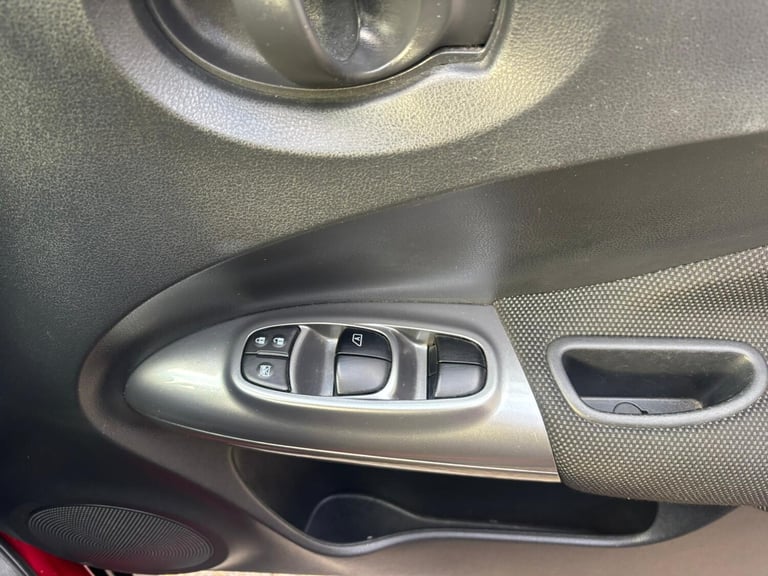 2010 Nissan Juke 1.6 Visia 5dr HATCHBACK Petrol Manual