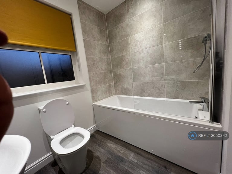 3 bedroom house in Emmeline Avenue, Swanscombe, DA10 (3 bed) (#2650342)