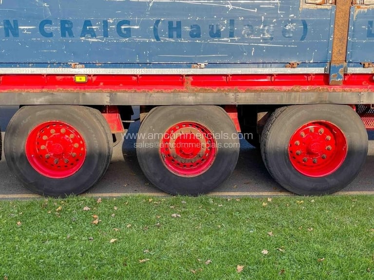 SDC CRANE MOUNTED DROPSIDE FLATBED BRICK GRAB