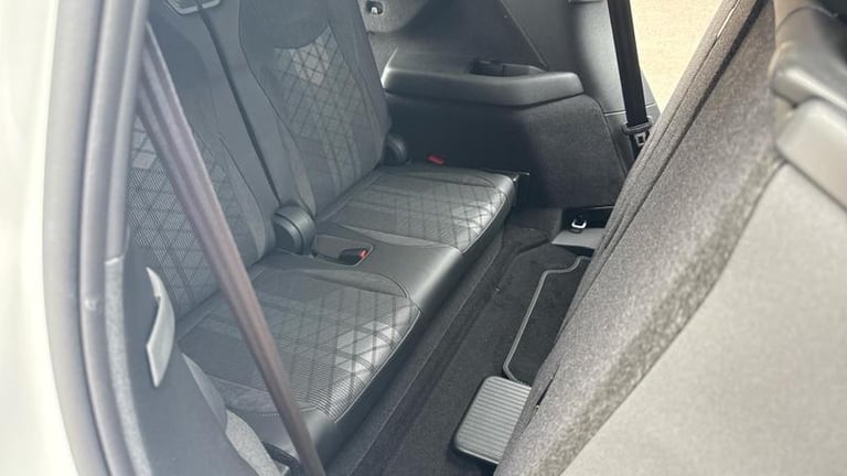 2025 Volkswagen Touran 1.5 eTSI (150ps) R-Line DSG Automatic Estate Hybrid Automatic