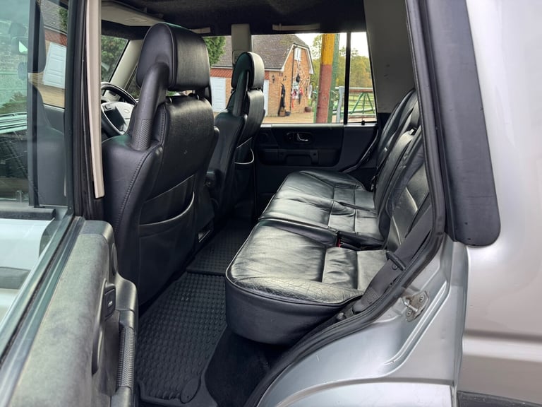 2002 Land Rover Discovery 2.5 Td5 ES 7 seat 5dr Auto ESTATE DIESEL Manual