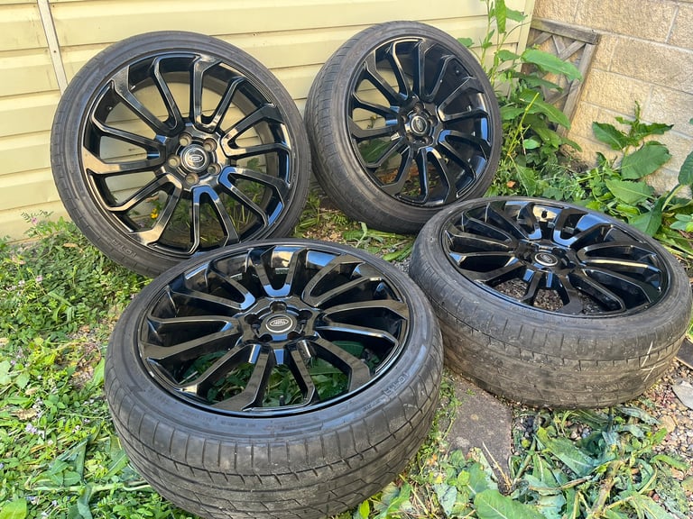 22 Inch Range Rover Turbine Alloy Wheels And Tyres - 5x120 Fitment