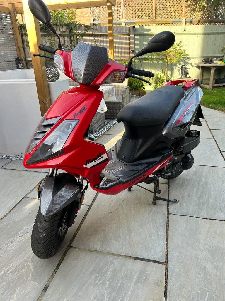 image for Generic, RACE, 2013, 125 (cc)