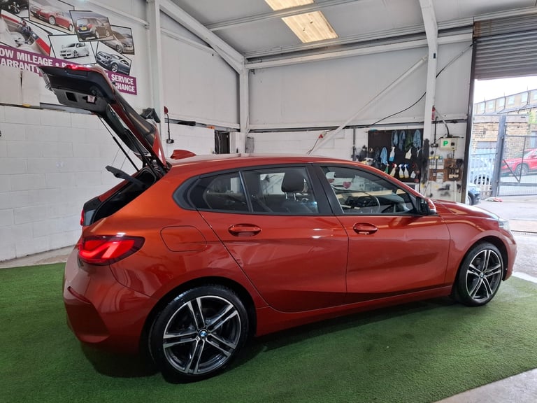 2022 BMW 1 Series 118i [136] SE 5dr [Live Cockpit Professional] HATCHBACK Petrol Manual