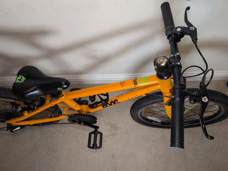 FROG BIKE 52 (FROG 53) (5+) IN GOOD CONDITION. COLLECTION NW LONDON OR BUCKS