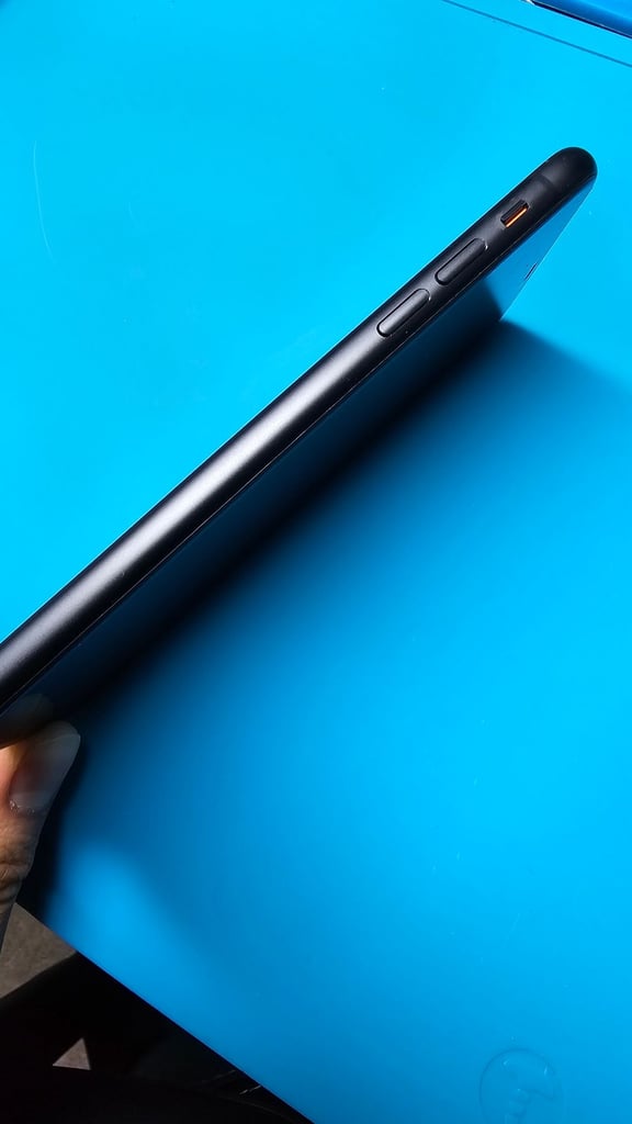 Unlocked iPhone 11 Black previous ex company 64gb with 90 days warranty