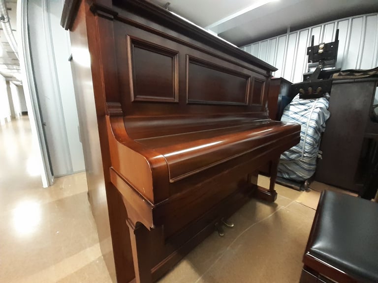 Bluthner Upright Piano in Rosewood *free tuning + matching stool* elegant piece